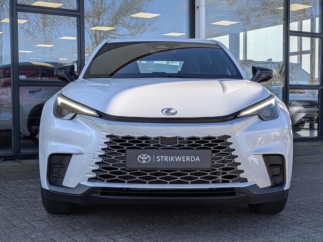 Lexus LBX