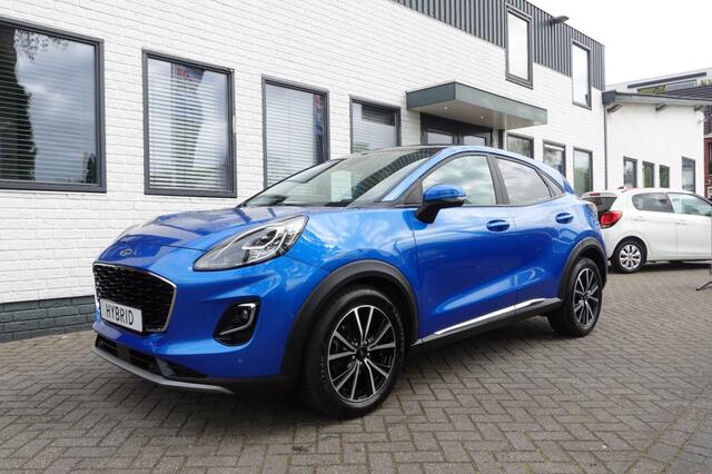 Ford Puma B. TITANIUM Panorama