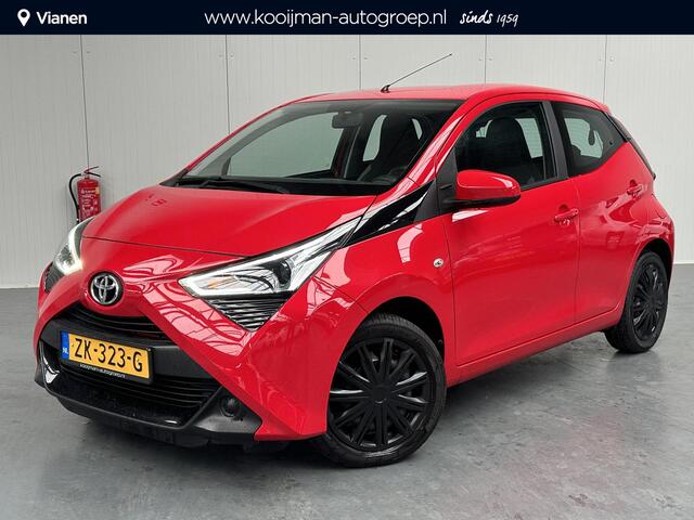 Toyota Aygo play limited Dealer onderhouden, Apple Carplay & Trekhaak!