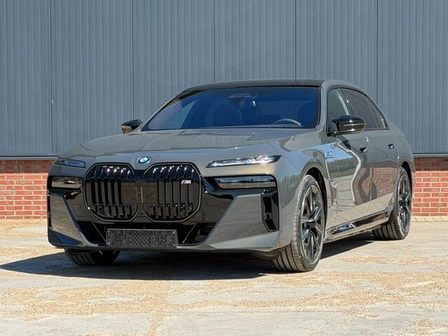 BMW 7 Serie e M-Sport Skylounge / Bowers en Wilkins