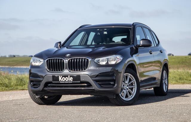 BMW X3 30e Executive CARPLAY / STOELVERWARMING / DEALER ONDERHOUDEN / LEER