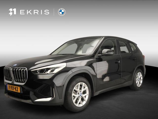 BMW iX1 0 | LED | Leder | Navigatie | Sportstoelen | Stoelverwarming | DAB | Harman-kardon sound | Alu 17 inch
