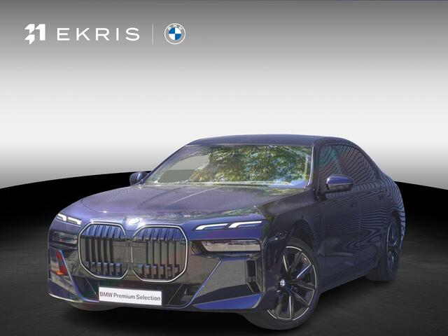 BMW 7 Serie M Sportpakket Pro | Integral Active Steering | Glazen panoramadak Sky Lounge | Driving Assistant Professional | Multifunctionele Stoelen achterin | Trekhaak met elektrisch wegklapbare kogel