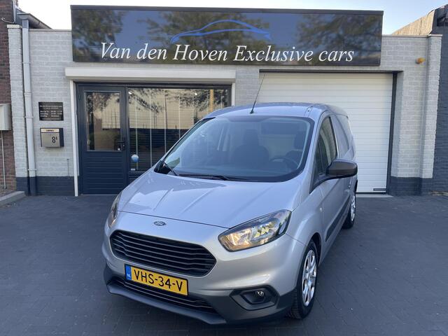 Ford TRANSIT COURIER &S Nieuwstaat.
