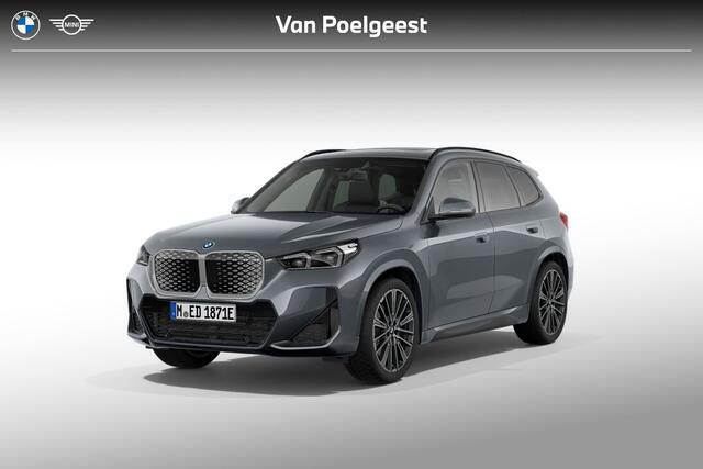 BMW iX1 0 67 kWh M Sport Edition | M Sportpakket | Premium Pack | Travel Pack | Trekhaak