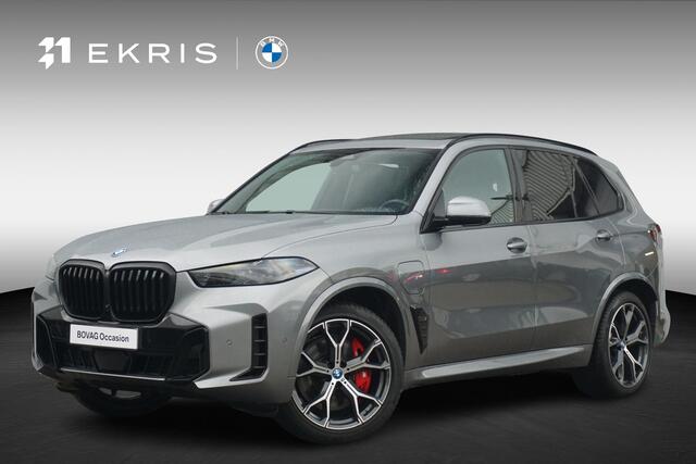 BMW X5 50e M Sport Pro / Trekhaak / Soft-Close / Comfortstoelen / Driving Assistant Professional / Head-up / Harman Kardon / 21 Inch / Dodehoek detectie