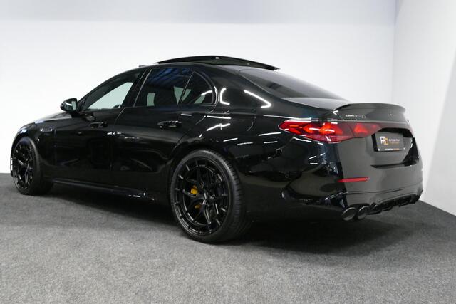 Mercedes-Benz E-Klasse Vossen HFX-1 velgen / AMG Drivers package / Hyperscreen / Panoramadak / Stoelkoeling + verwarming / AMG Performance interieur / Gele gordels / Elektr. verstelbare voorstoelen + memory / Achterasbesturing / Digital Light + projectie /