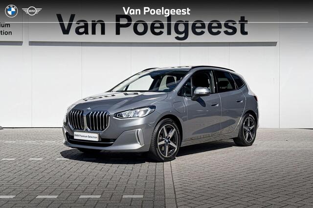 BMW 2 Serie er 225e xDrive | Trekhaak | Luxury Line | Panoramadak