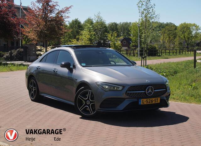 Mercedes-Benz CLA-Klasse AMG Limited | Panoramadak | Camera | Sfeerverlichting | Apple Carplay |