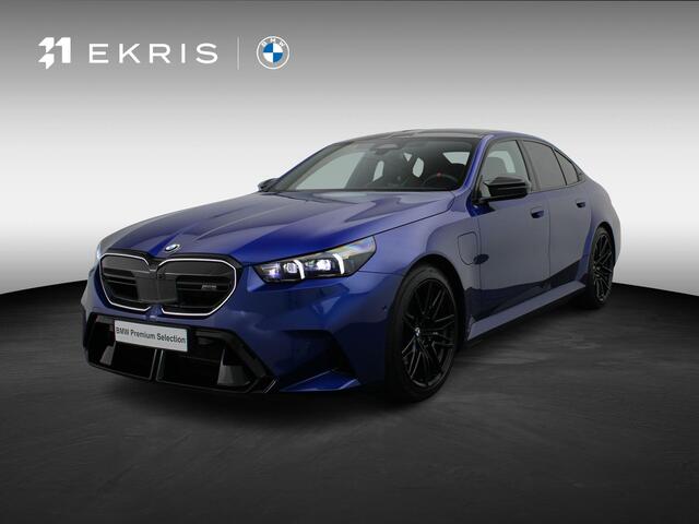 BMW M5 e Sedan Comfort Pack | Stuurwielrand Verwarmd | Elektrisch Verstelbare M Multifunctionele Voorstoelen | Driving Assistant | Parking Assistant Professional | Bowers & Wilkins