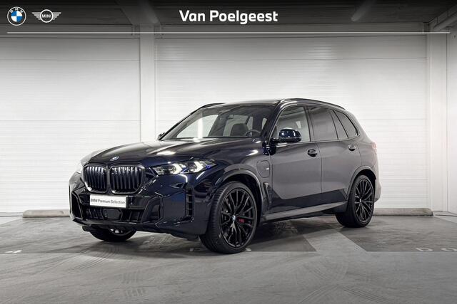 BMW X5 50e | M-Sport Pro | Harman/Kardon | Panoramadak | Soft-Close | Driving Assistant Professional | Parking Assistant professional | Voor en Achter Stoelverwarming | Stoelventilatie |