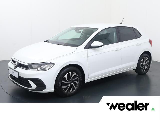 Volkswagen Polo 95 PK | Adaptive cruise control | Navigatiesysteem | Parkeersensoren | Draadloze telefoonlader |