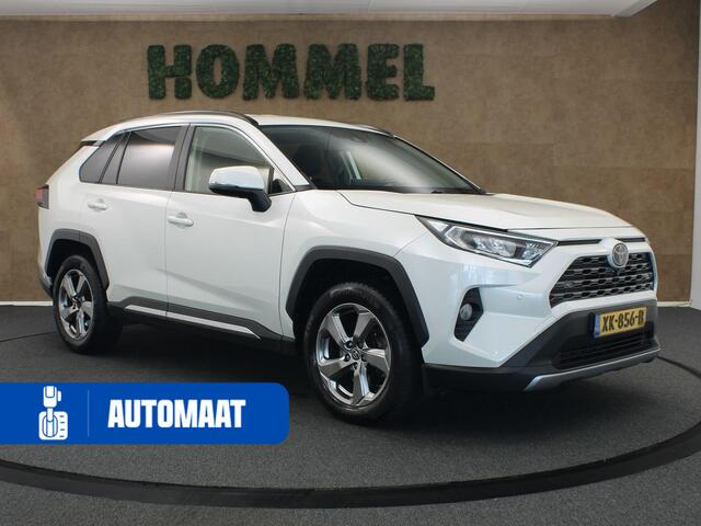 Toyota RAV4 First Edition - ORIGINEEL NEDERLANDSE AUTO - VASTE TREKHAAK - TREKGEWICHT 1500 KG -NAVIGATIE - ELEKTRISCHE ACHTERKLEP - PARKEERSENSOREN VOOR/ ACHTER - DODEHOEK DETECTIE - CONTINENTAL 4 SEIZOENENBANDEN - PARELMOER LAK - KEYLESS ENTRY/ START - 18