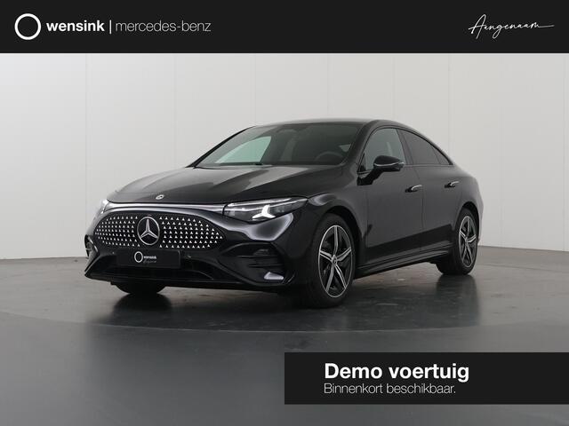 Mercedes-Benz CLA-Klasse kWh | Night | Panoramadak | Stoelverwarming | DISTRONIC | Achteruitrijcamera | Dodehoekassistent |