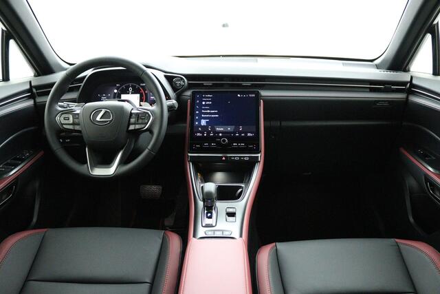 Lexus LBX
