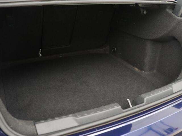 Audi A3 Advanced edition | Stoelverwarming | Adaptive cruise | Keyless | Camera | Carplay | Audi Sound | Full LED | Climate control | Virtual Cockpit | Parkeerhulp