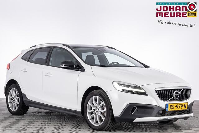 Volvo V40 Cross Country tomaat | LEDER | PANORAMA .