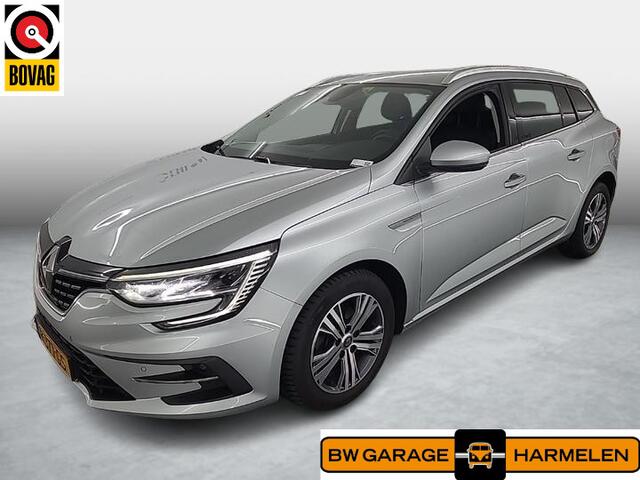 Renault Megane Intens | Carplay | PDC | Keyless Entry & Start |