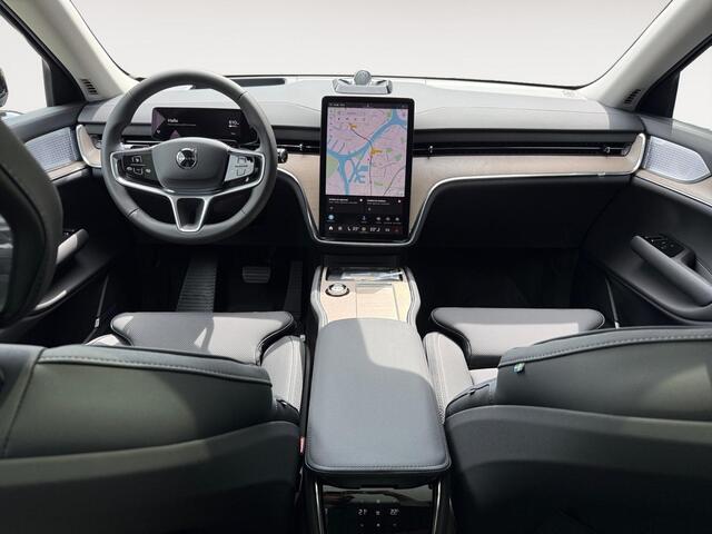 Volvo EX90