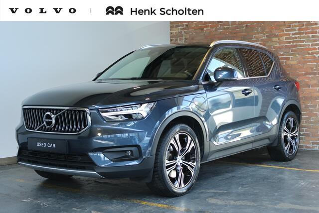 Volvo XC40 e Inscription | Panoramadak | Lederen Bekleding | Parkeercamera | Parkeersensoren voor + achter | Stoelverwarming | Stuurwielverwarming | Navigatie | Apple Carplay / Android Auto