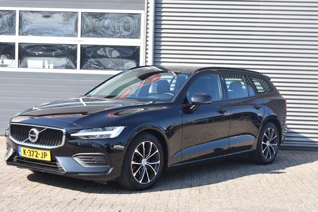 Volvo V60 B3 MOMENTUM / ADAP. CRUISE / PDC + P.CAM. / STOEL + STW VERW.