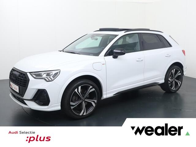 Audi Q3 e S edition | 245 PK | SoH 92% | Trekhaak | Panoramadak | Matrix LED koplampen | S line | Dodehoek detectie |