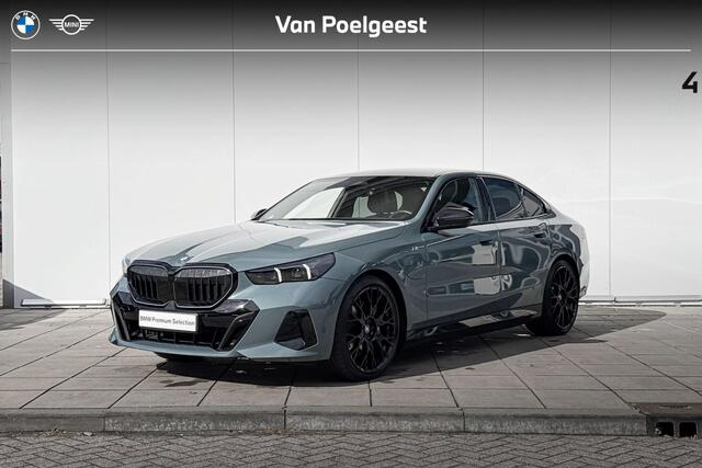 BMW 5 Serie xDrive M-Sport Pro / Glazendak / 21 Inch / Driving Assistant Plus / Parking Assistant Plus