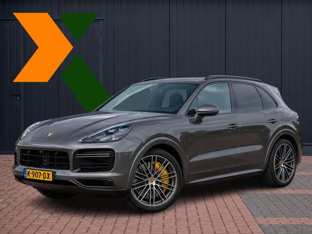 Porsche Cayenne ybrid 680 pk | Org NL | Carbon | Achterasbesturing | Panodak | HUD | Adap Cruise | Softclose | Stoelkoeling | 360 Camera | Keyless | Bose Surround | CarPlay | Etc.. etc..