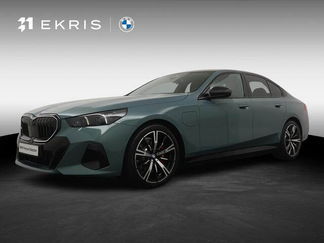 BMW 5 Serie t Edition | M-Sport Pro | Head-Up | 360 camera | Trekhaak | Comfort Access | Stuurverwarming | 20''