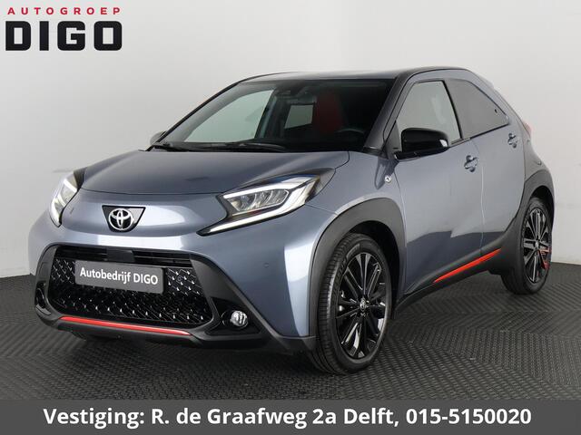 Toyota Aygo S-CVT Undercover Jun Takahashi | JBL-Audio | Stoelverwarming | Parkeersensoren voor & achter |