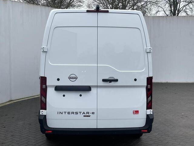 Nissan Interstar