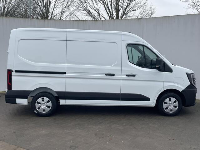 Nissan Interstar