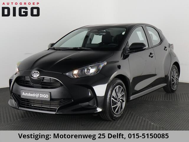 Toyota Yaris LACKSTYLE AUTOMAAT GARANTIE 3-2035 ! CARPLAY NAVI. CAMERA.ADAPTIVE CRUISE.