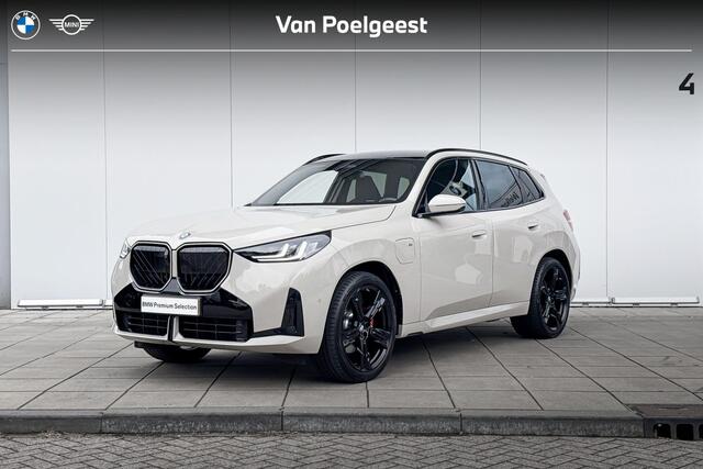BMW X3 rive Harman Kardon / Head-Up / Glazen Panoramadak / Comfort Acces / Adaptieve LED Koplampen / Trekhaak Zwenkbaar / 22 Inch