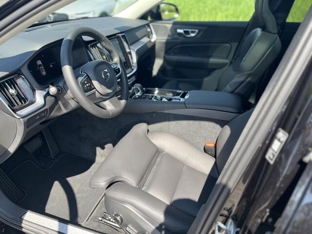 Volvo V60 n hybrid AWD Ultra Dark | Panoramadak | 360 Graden Camera | Demonstratie Auto | Climate Pack |