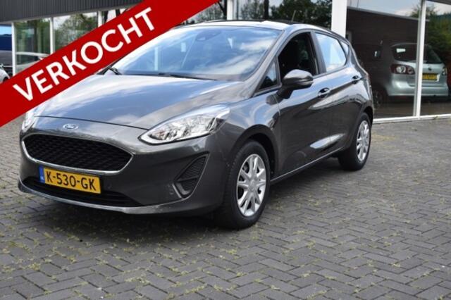 Ford Fiesta t. Connected NAVI CRUISE PDC CARPLAY
