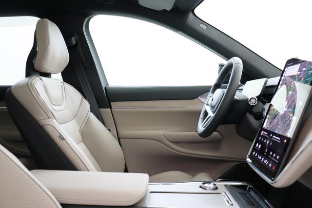 Volvo EX90