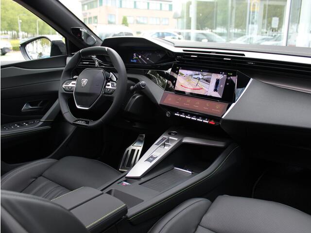 Peugeot e-408