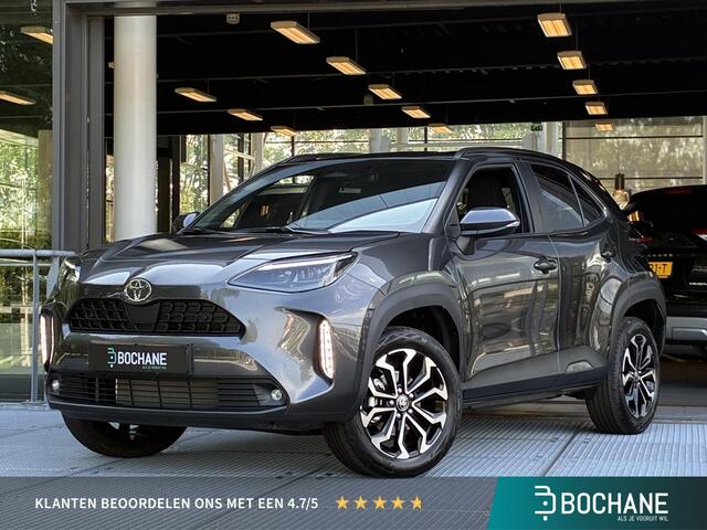 Toyota Yaris brid 130 Dynamic | Dodehoekdetectie | Stuur- stoel en voorruitverwarming | Achteruitrijcamera met sensoren voor en achter | NIEUW!