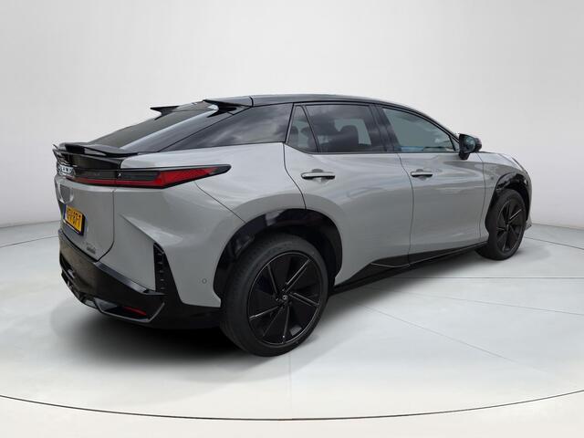 Lexus RZ