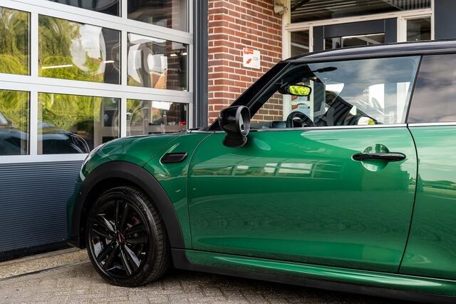 Mini John Cooper Works Adaptive Suspension | Stoelverwarming | Navi | British Racing Green | 17' Inch |