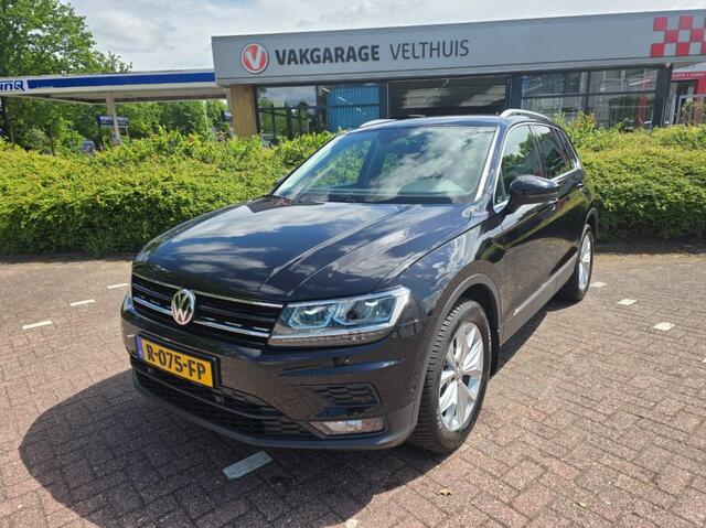 Volkswagen Tiguan ess  190 PK / Trekhaak / Standkachel / stoel-stuur verwarming