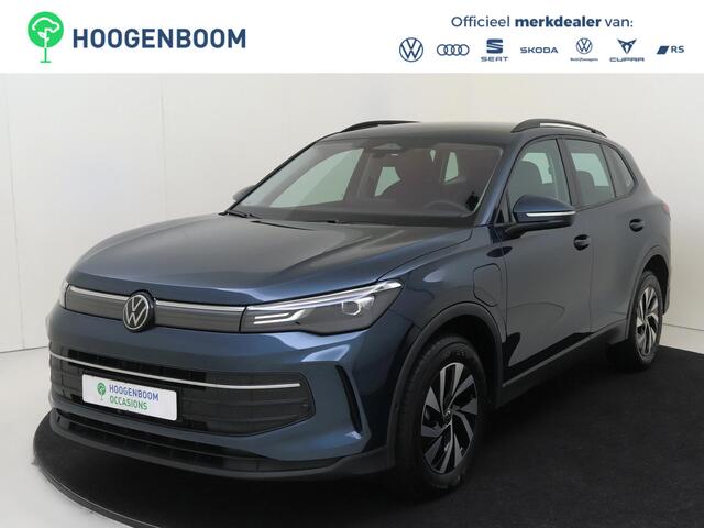 Volkswagen Tiguan Edition | SoH 100% | Trekhaak | Head-up display | Parkeerassistent | Stoel- en stuurwielverwarming | Dodehoek detectie | Adaptieve cruise control | Adaptieve demping |