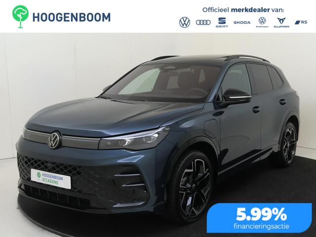 Volkswagen Tiguan e Edition | SoH 100% | Panoramadak | Harman/kardon | Trekhaak | Lederen bekleding |  Head-up display | Black style | 360 camera |