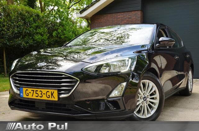 Ford Focus st Titanium Business Navi/Pdc/Ecc/Led/Stoel Stuur & ruitverwarming/Cr-Controle/Achteruitrij camera/Lmv