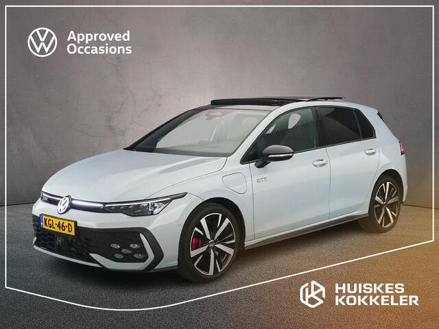 Volkswagen Golf brid 272pk DSG Automaat Panoramadak, Adaptive cruise control, Black style, Navigatie, 360 camera, Stuurwiel verwarmd, LED matrix koplampen