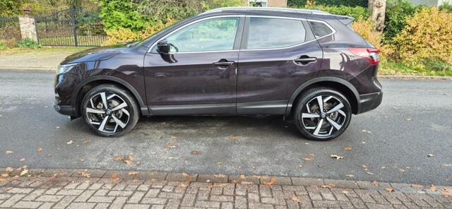Nissan Qashqai ium Edition*leer*Panorama*