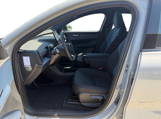 Volvo EX30