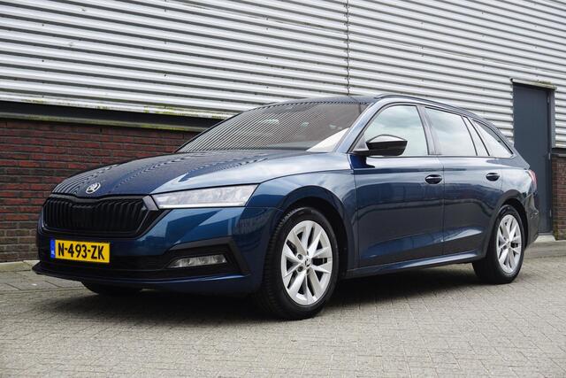 Skoda Octavia SI Sport Business/Trekhaak/Digitaal Dashb./ Stuur en stoelverwarming.