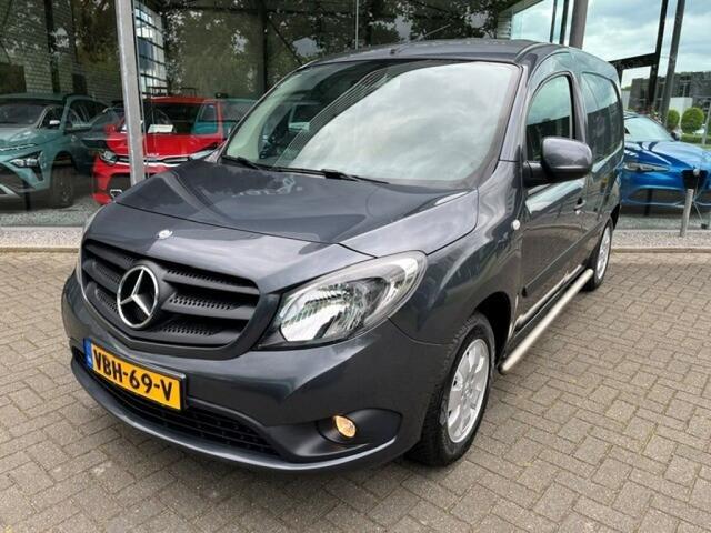 Mercedes-Benz C-Klasse ONTROL